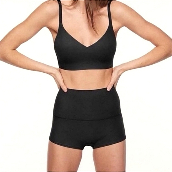 VICTORIA SECRET PINK SIZE S BLACK SEAMLESS SHAPE HIGH WAIST PANTY UN… - Picture 1 of 11